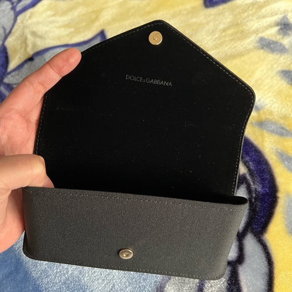Authentic Dolce & Gabbana sunglasses case NEW - Picture 4 of 4